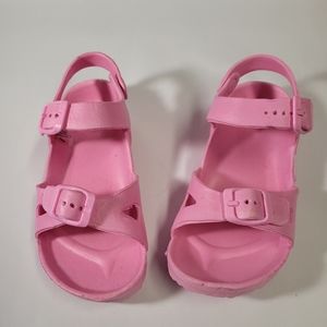 GIRLS Pink Lightweight Double Buckle Sandals (size L 9/10)